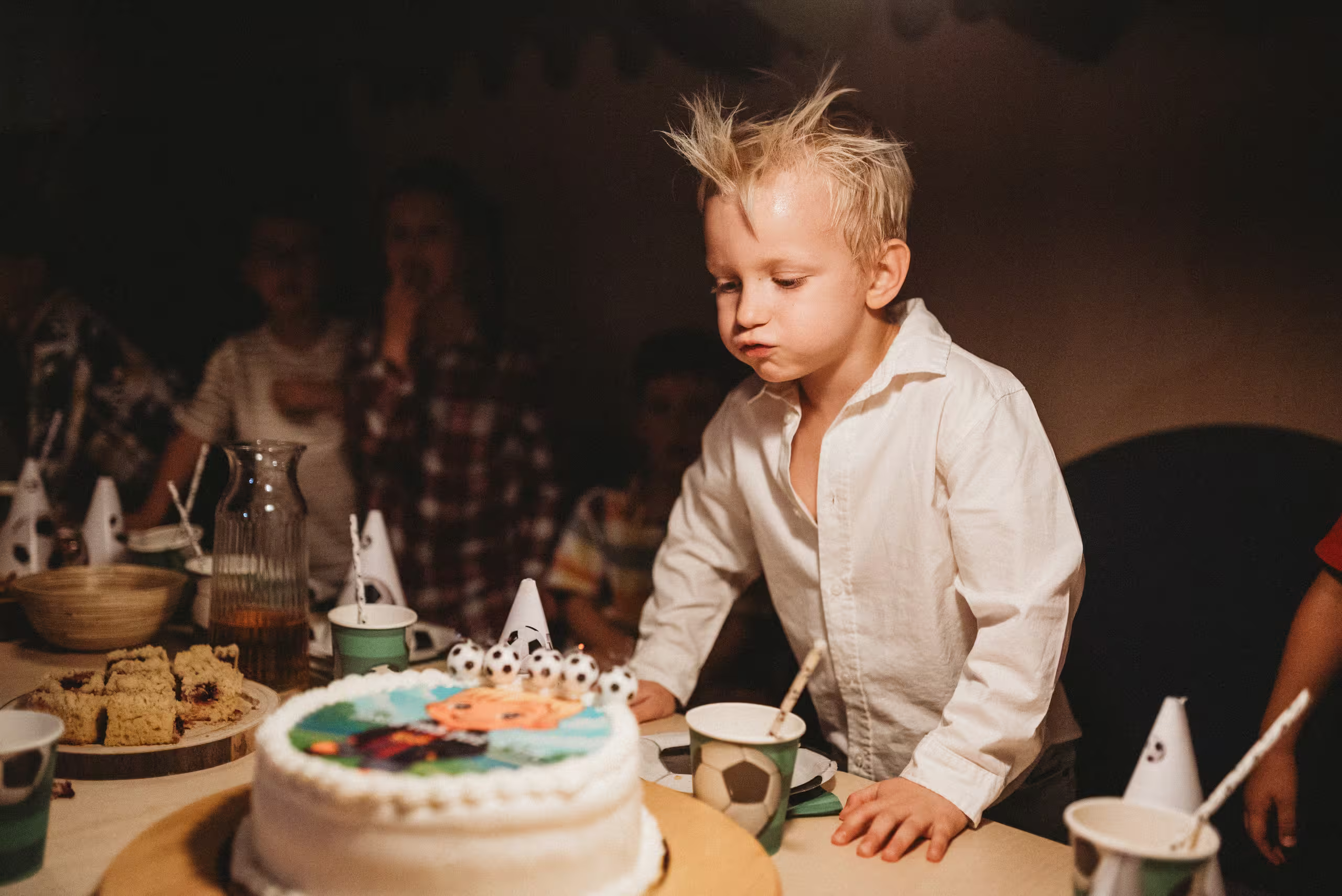 Zdjęcie przedstawiające przyjęcie urodzinowe w WyBawialni